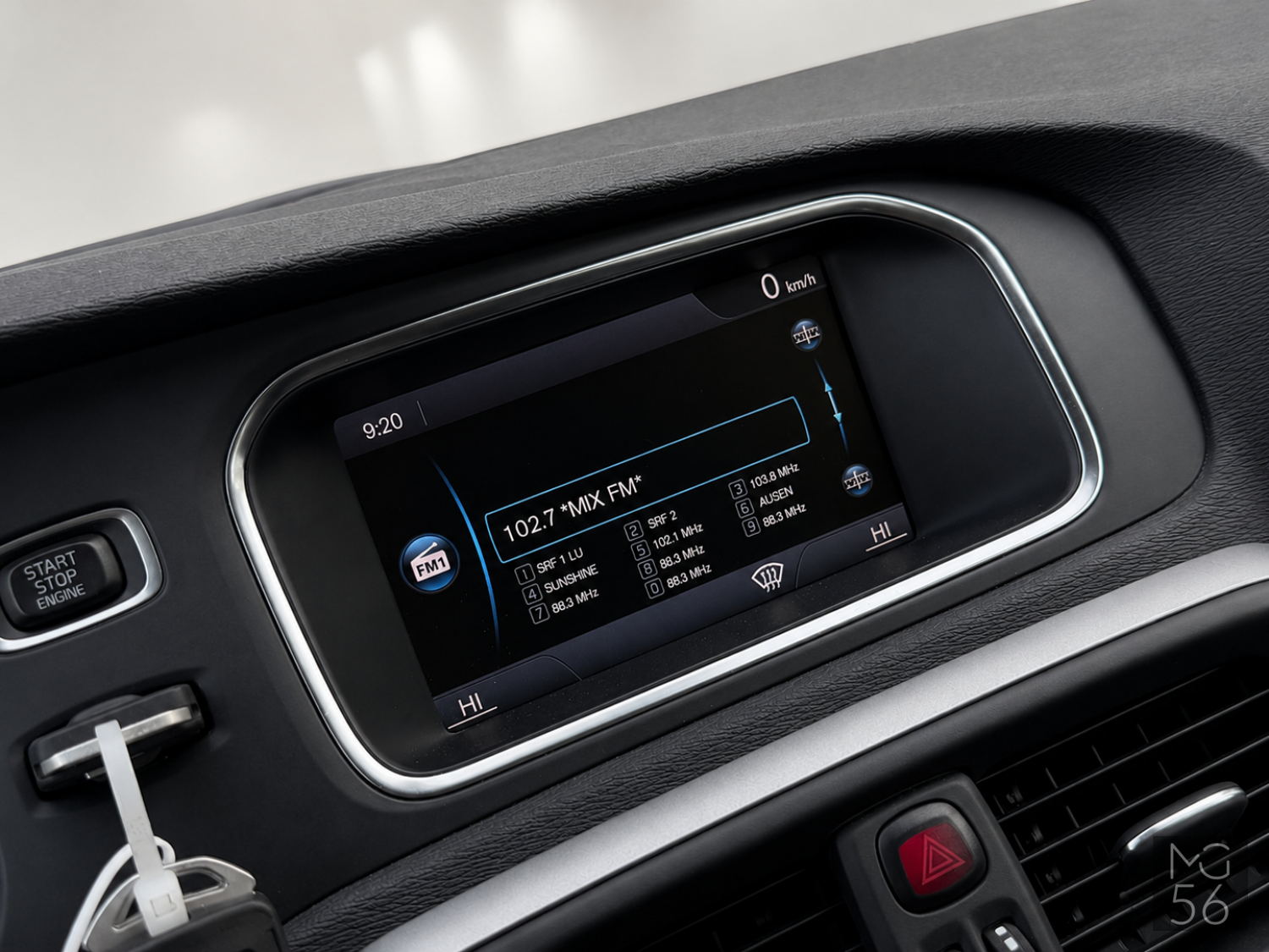 Volvo V40 T4 Kinetic Powershift Titanium Grey Metallic - Volvo