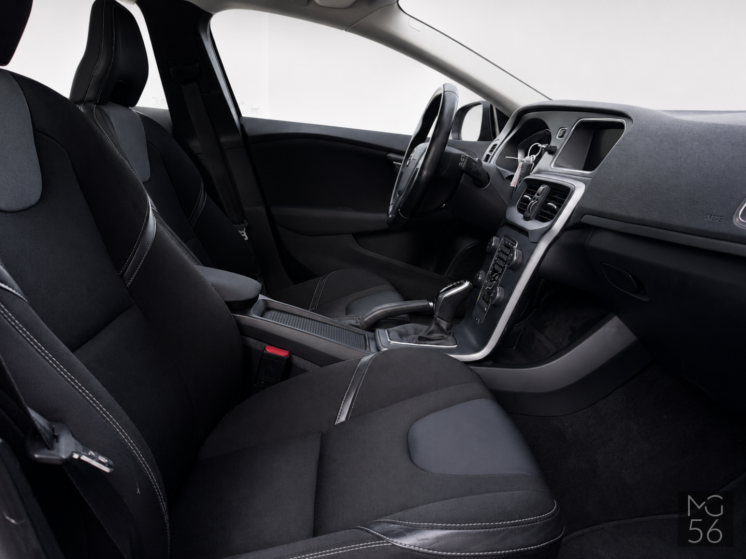 Volvo V40 T4 Kinetic Powershift Titanium Grey Metallic - Volvo
