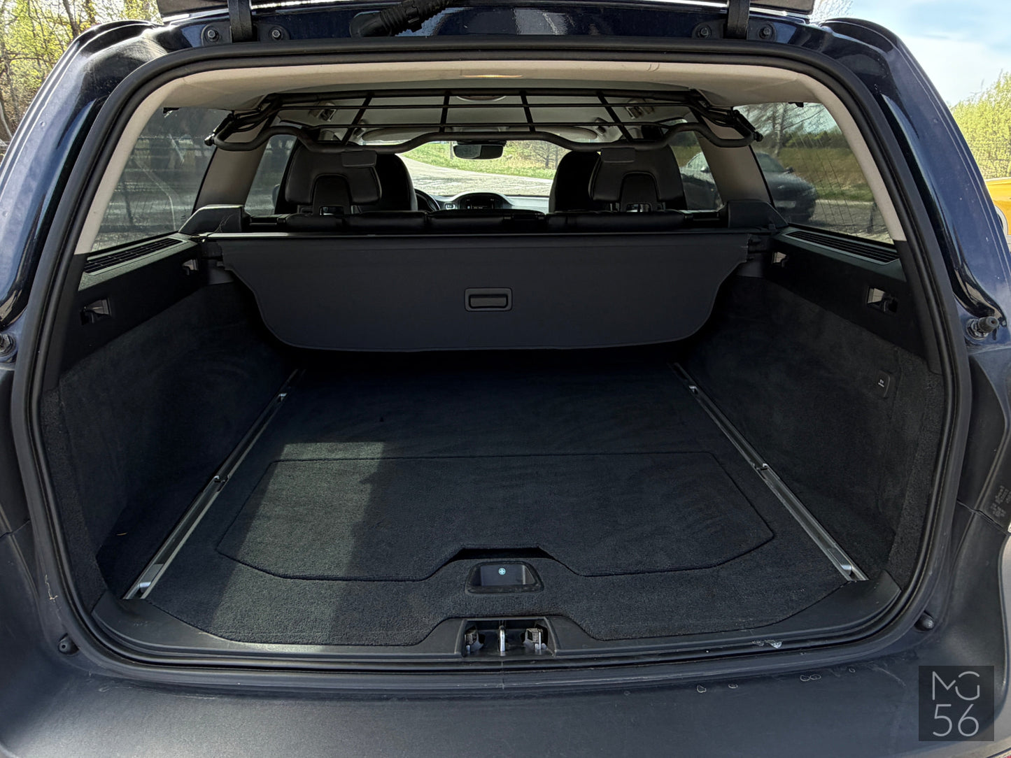Volvo XC70 D4 Dynamic Webasto R-Design Magic Blue - Volvo