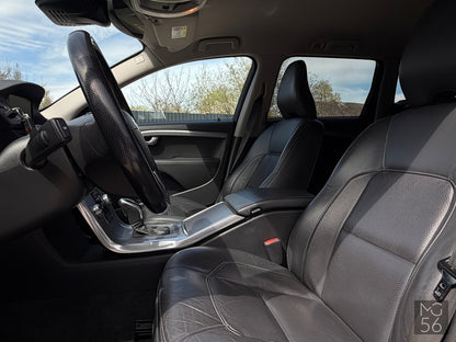 Volvo XC70 D4 Dynamic Webasto R-Design Magic Blue - Volvo