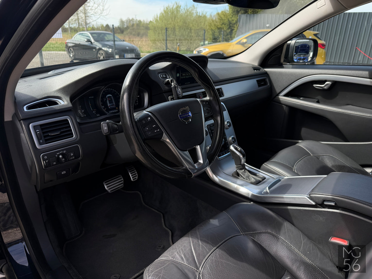 Volvo XC70 D4 Dynamic Webasto R-Design Magic Blue - Volvo