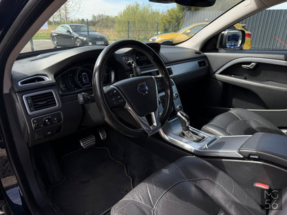 Volvo XC70 D4 Dynamic Webasto R-Design Magic Blue - Volvo