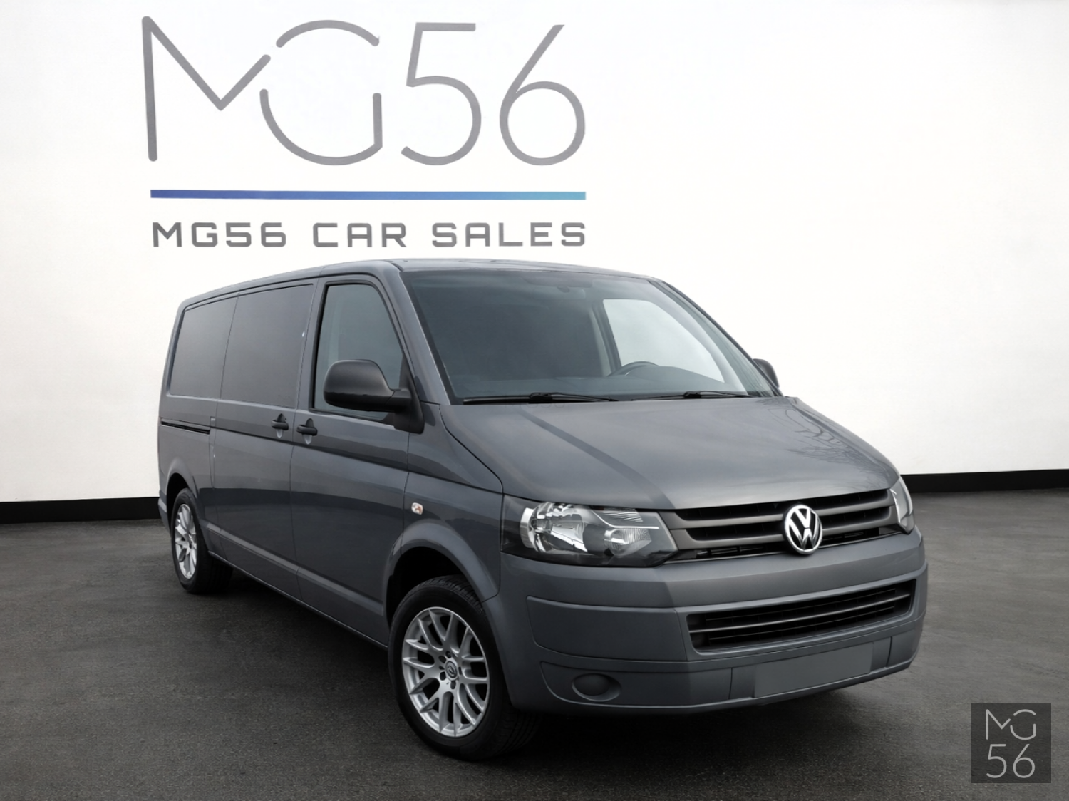 VW Transporter T5 LWB 8 seats VW