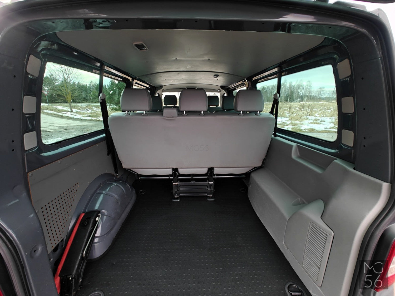 VW Transporter T5 LWB 8 seats VW