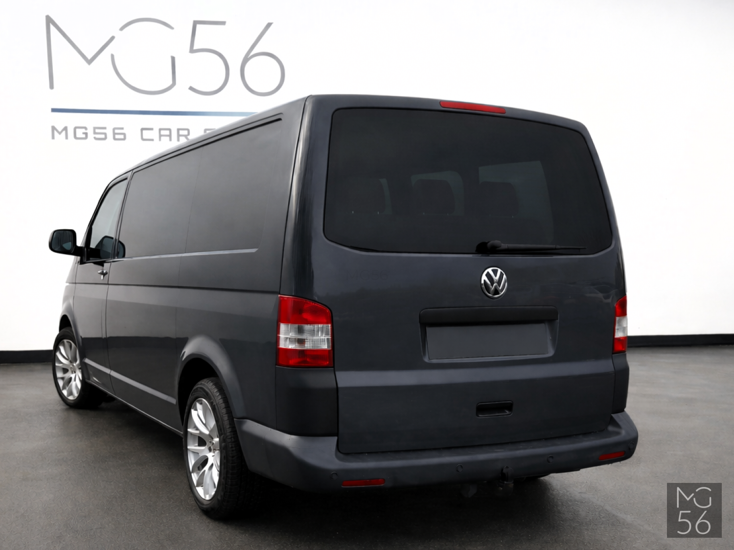 VW Transporter T5 LWB 8 seats VW