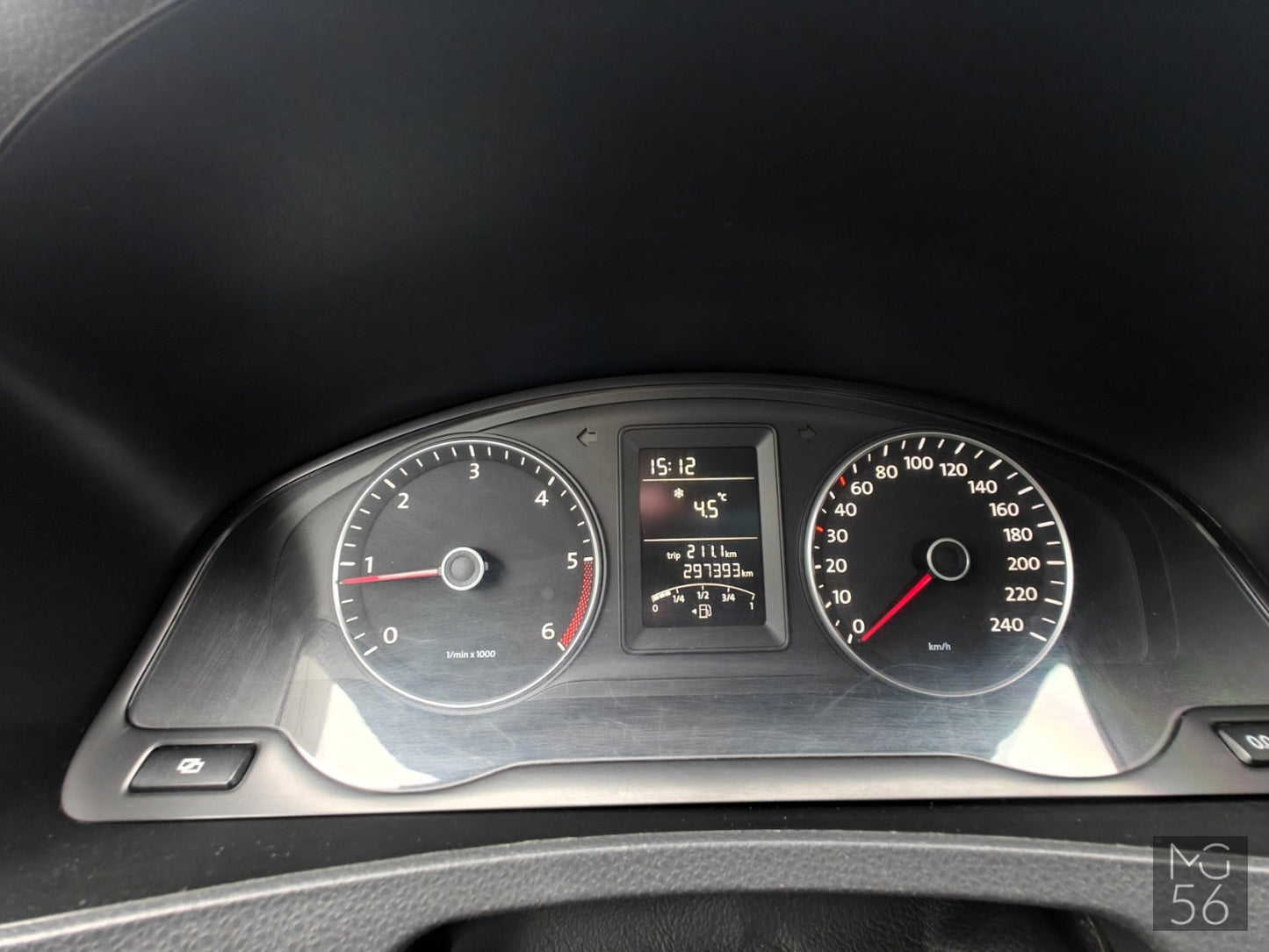 VW Transporter T5 LWB 8 seats VW